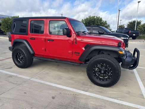 Used 2021 Jeep Wrangler Unlimited Sport AWD/4WD image 2