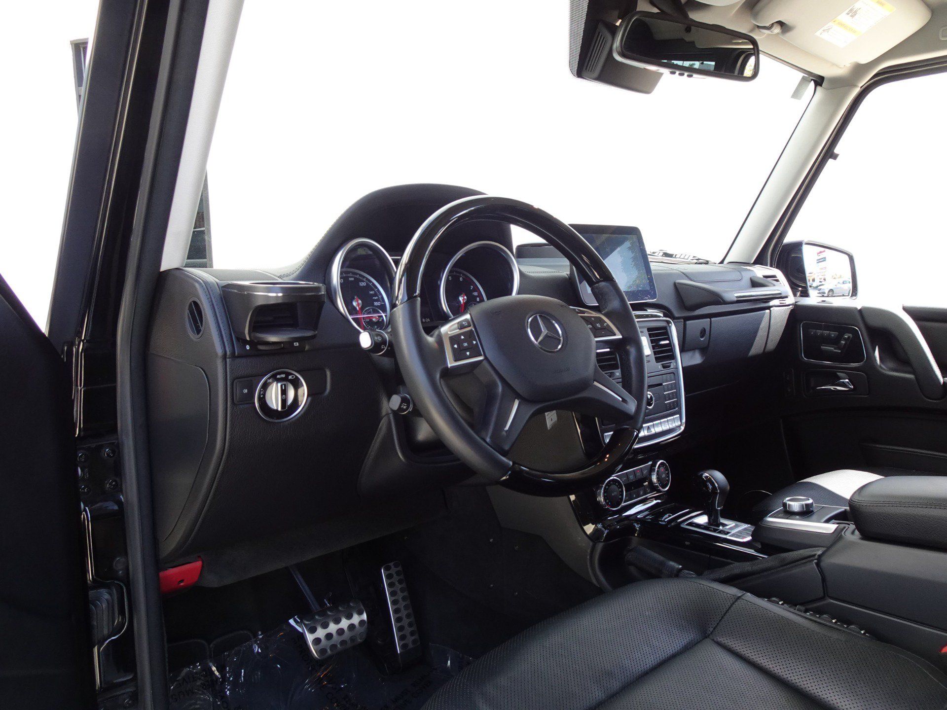 Used 2017 Mercedes-Benz G 550 image 10