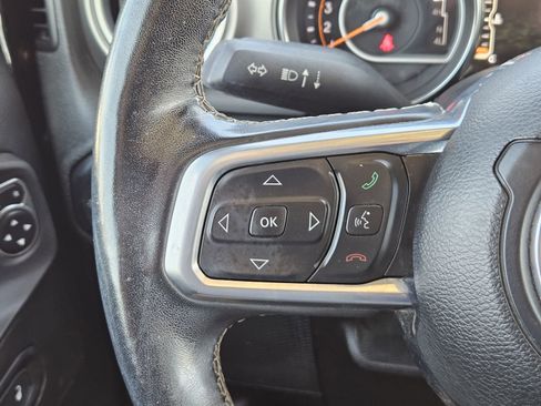 Used 2020 Jeep Gladiator Overland image 25