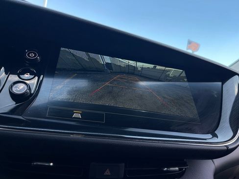 Used 2023 Buick Envision Essence image 16