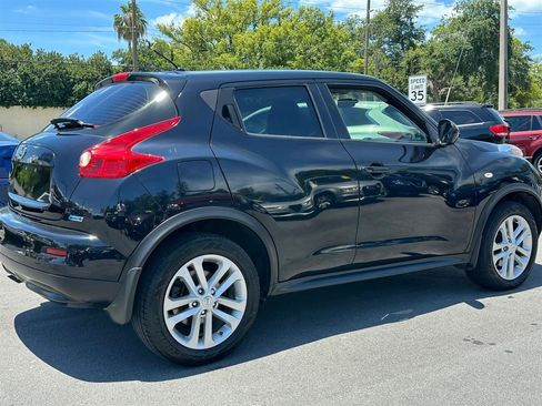 Used 2014 Nissan Juke S FWD image 13