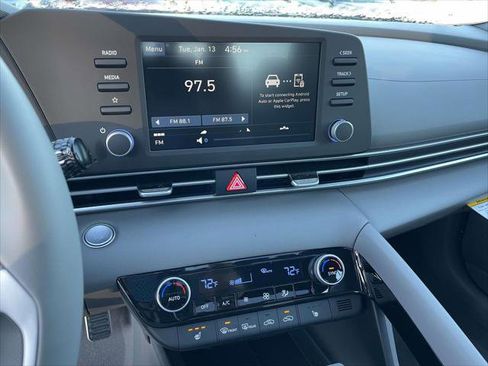 New 2026 Hyundai Elantra SEL Sport Premium FWD image 10
