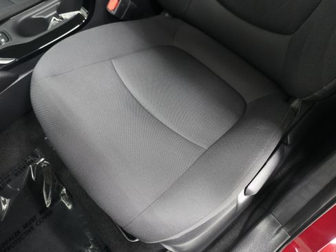 Used 2022 Toyota Corolla LE FWD image 12