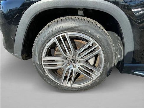 Certified 2023 Mercedes-Benz GLS 450 4MATIC image 9