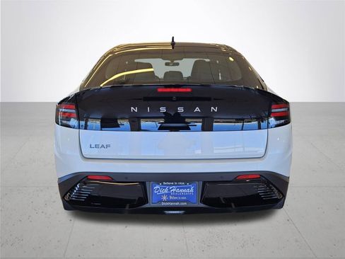 New 2026 Nissan Leaf SV+ w/ Floor Mat Package (SV+) FWD image 8
