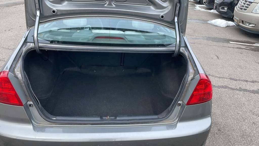 Used 2004 Honda Civic LX image 16