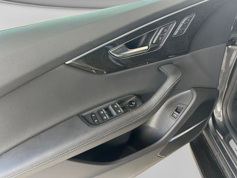 Used 2025 Audi Q8 Premium Plus AWD/4WD image 11