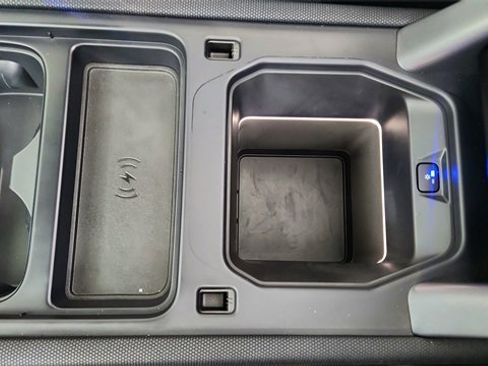 Used 2023 Land Rover Defender 110 75th Limited Edition image 49