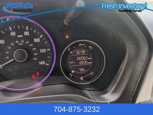 Used 2017 Honda HR-V EX image 22