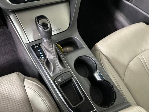 Used 2016 Hyundai Sonata Limited w/ Option Group 04 image 20