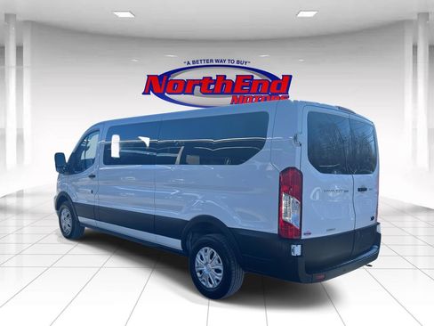 Used 2023 Ford Transit 350 XLT RWD image 5