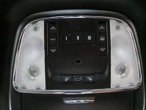 Used 2017 Jeep Grand Cherokee Summit image 24