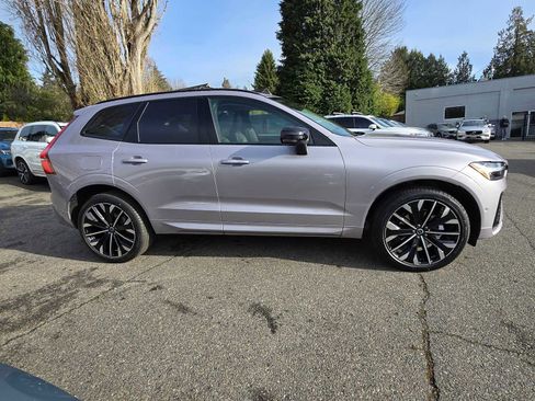 New 2026 Volvo XC60 B5 Ultra w/ Climate Package image 3