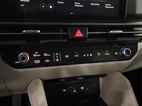 New 2026 Kia Sportage EX w/ EX Panorama Roof Package image 21