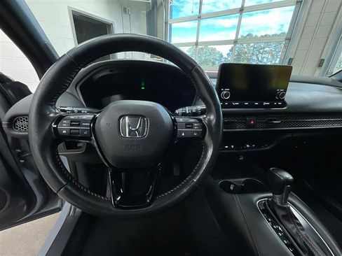 Used 2025 Honda HR-V Sport image 13