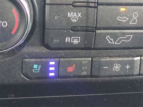 Certified 2018 Ford F150 Lariat image 22