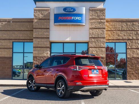 Used 2016 Toyota RAV4 XLE image 8