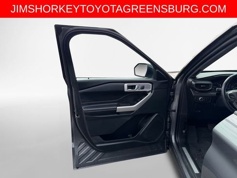 Used 2021 Ford Explorer Limited w/ Equipment Group 301A image 14