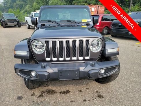 Used 2019 Jeep Wrangler Unlimited Sahara AWD/4WD image 8