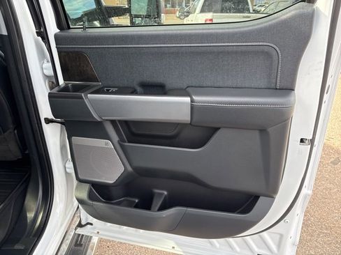 Used 2023 Ford F150 Lariat w/ Trailer Tow Package image 16