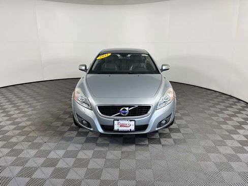 Used 2011 Volvo C70 T5 w/ Convenience Pkg image 2