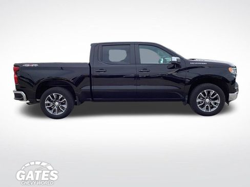 Used 2025 Chevrolet Silverado 1500 LT w/ Convenience Package II AWD/4WD image 10