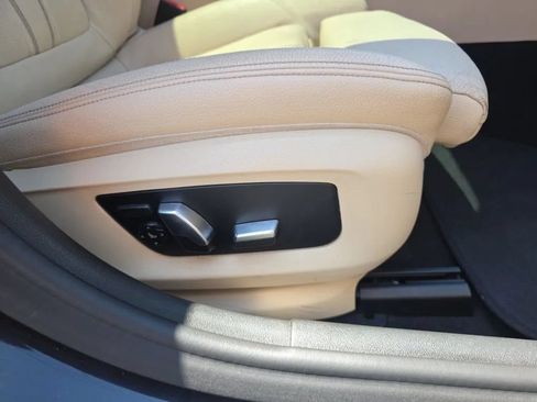 Used 2019 BMW 530i w/ Convenience Package RWD image 47