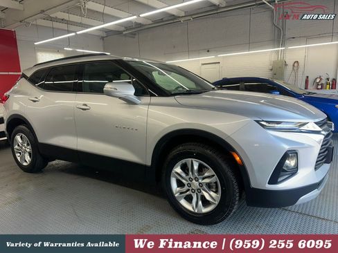 Used 2021 Chevrolet Blazer LT FWD image 4