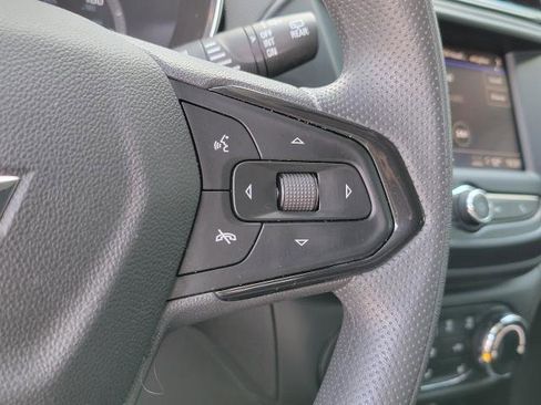 Used 2023 Chevrolet TrailBlazer LT image 23