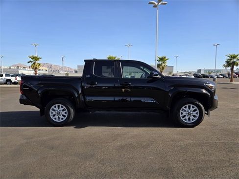 Certified 2024 Toyota Tacoma SR5 image 3