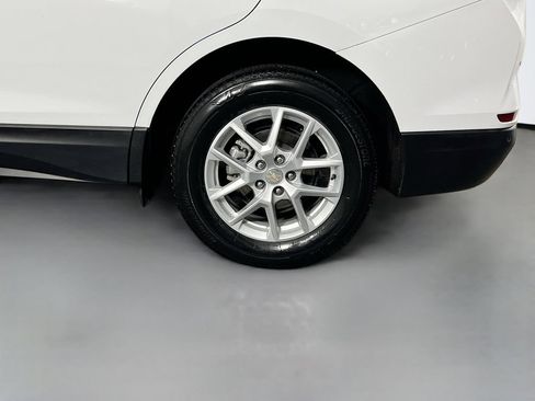 Used 2023 Chevrolet Equinox LT w/ Driver Convenience Package AWD/4WD image 31