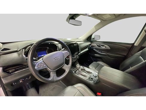 Used 2021 Chevrolet Traverse RS image 10