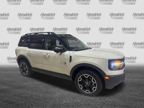 Used 2025 Ford Bronco Sport Outer Banks w/ Outer Banks Tech Package+ AWD/4WD image 47