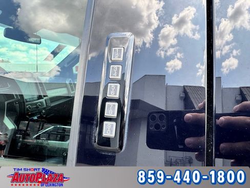 Used 2022 Ford F250 Lariat w/ Lariat Ultimate Package AWD/4WD image 27