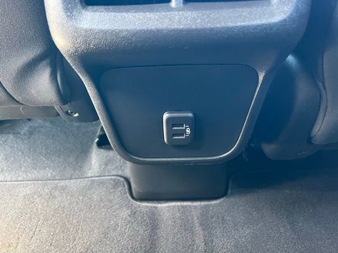 Used 2022 Chevrolet Equinox LT AWD/4WD image 22
