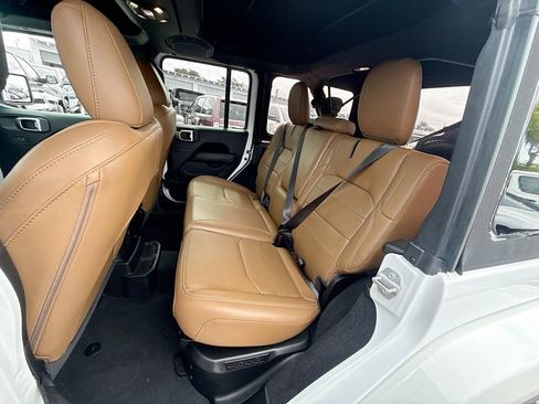 Used 2023 Jeep Wrangler Unlimited Sahara w/ Cold Weather Group image 27