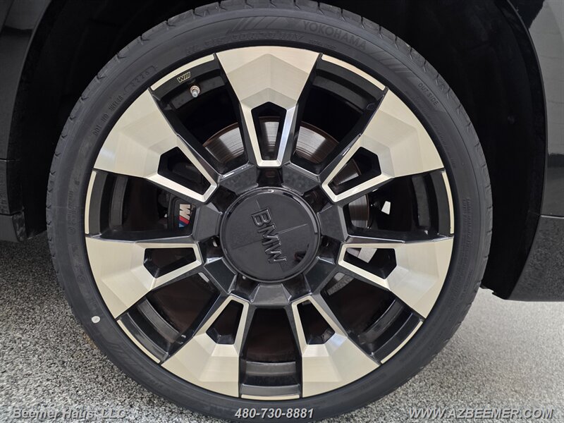 Used 2023 BMW XM AWD/4WD image 16