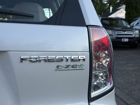 Used 2010 Subaru Forester 2.5X AWD/4WD image 29