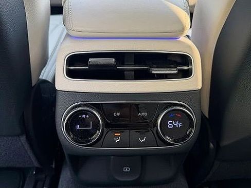 Used 2023 Genesis Electrified GV70 Advanced image 4