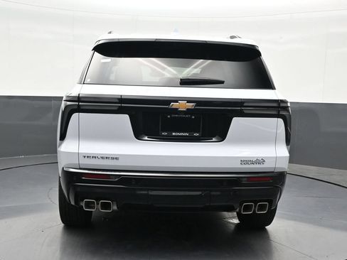 Used 2026 Chevrolet Traverse High Country FWD image 4