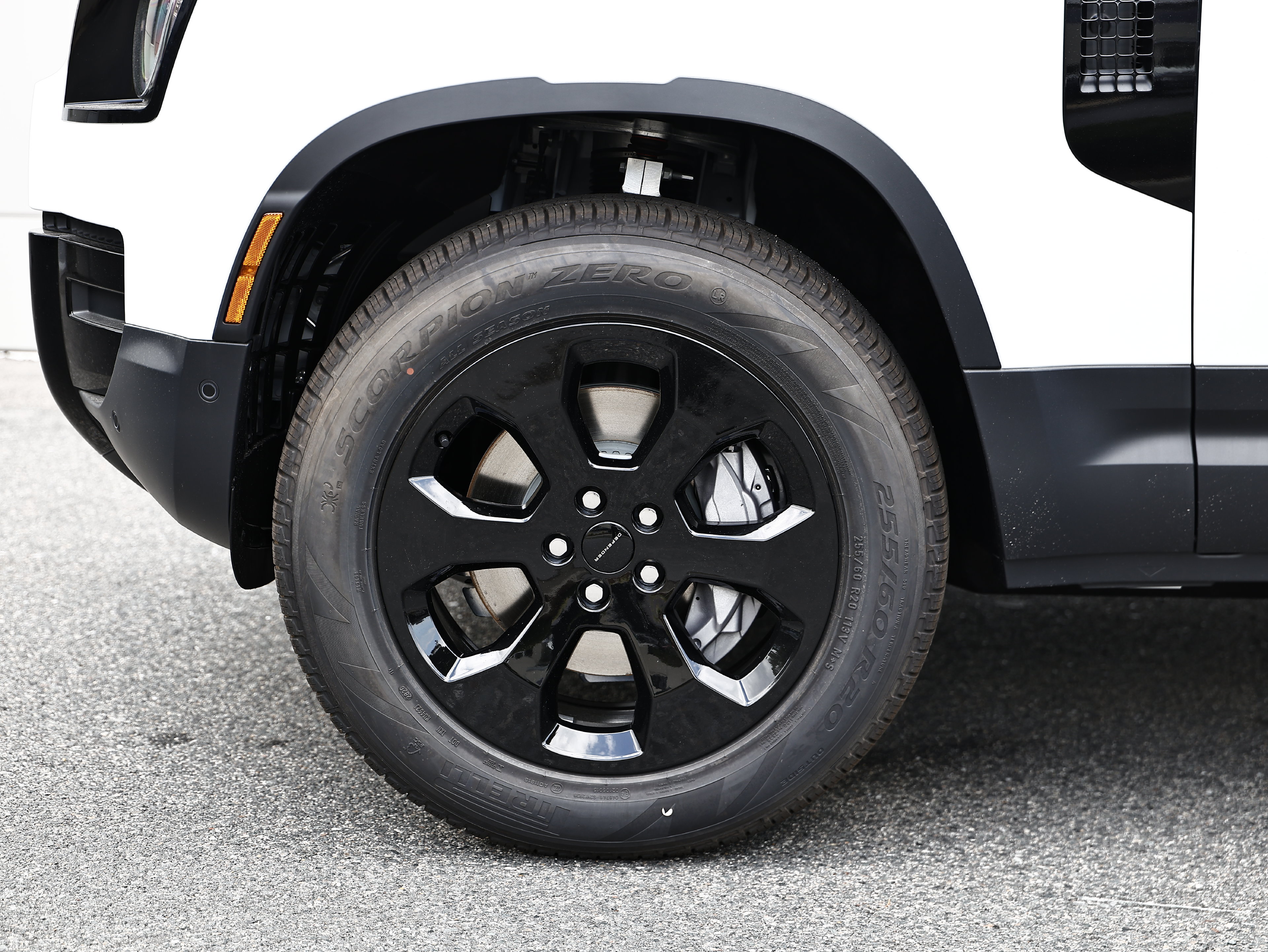 New 2026 Land Rover Defender 110 S AWD/4WD image 5