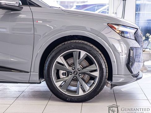 Used 2024 Audi Q4 e-tron Premium Plus w/ Premium Plus image 10