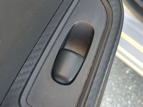 Used 2023 Nissan Versa SV image 35