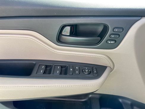 Used 2018 Honda Odyssey EX-L image 16
