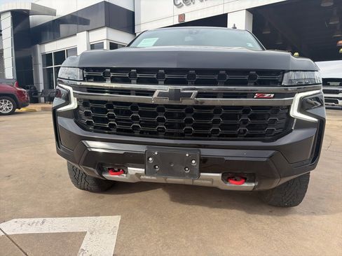 Used 2021 Chevrolet Tahoe Z71 w/ Rear Media and Nav Package image 8