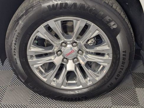 Certified 2023 GMC Yukon XL Denali image 12