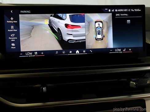 Used 2026 BMW X5 xDrive50e w/ M Sport Package image 24