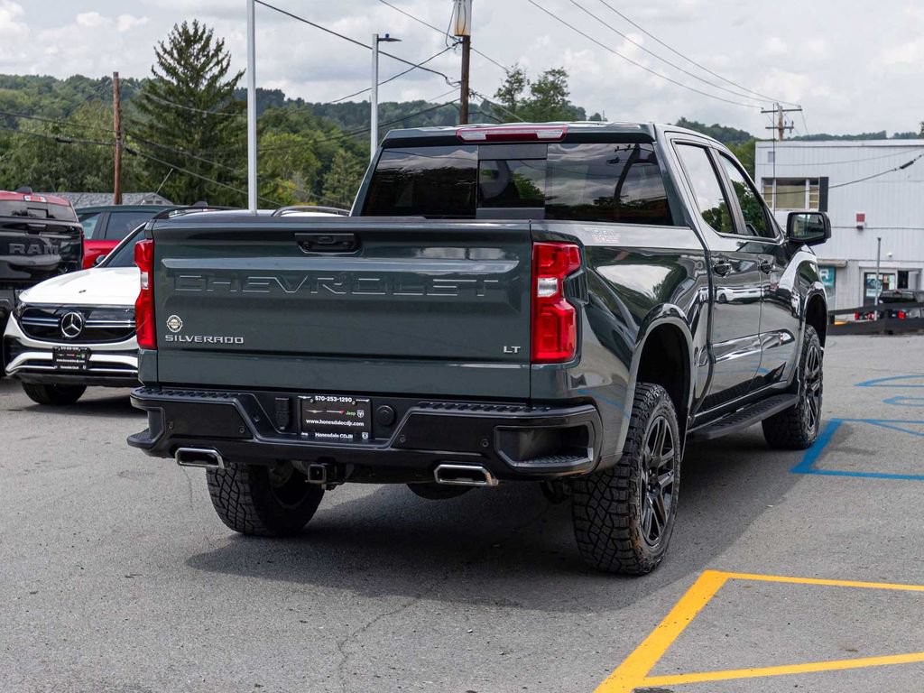 Used 2026 Chevrolet Silverado 1500 LT Trail Boss w/ LT Trail Boss Premium Package AWD/4WD image 4
