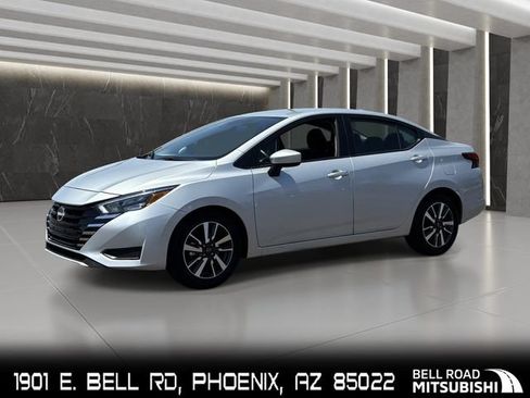 Used 2025 Nissan Versa SV FWD image 1