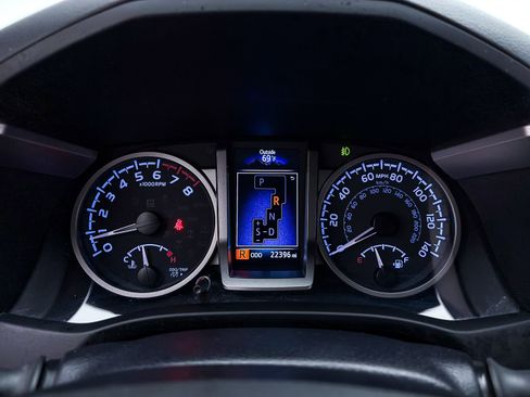 Used 2023 Toyota Tacoma SR5 image 32